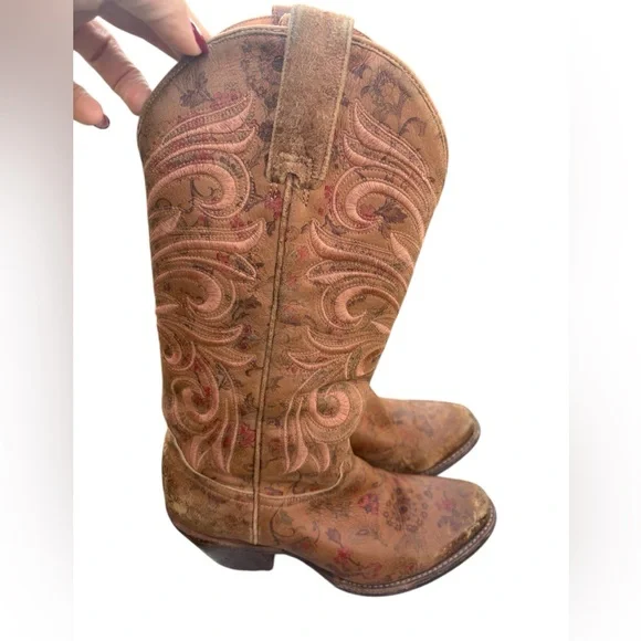 Lucchese Tan Floral Laurelie 100 % leather Embroidered Heeled Boots 7.5 - Picture 8 of 12